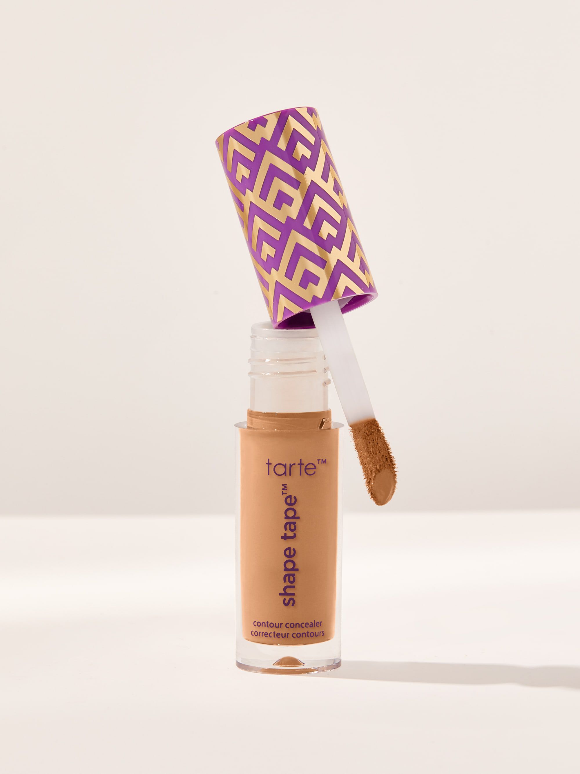 travel-size shape tape™ concealer image number null