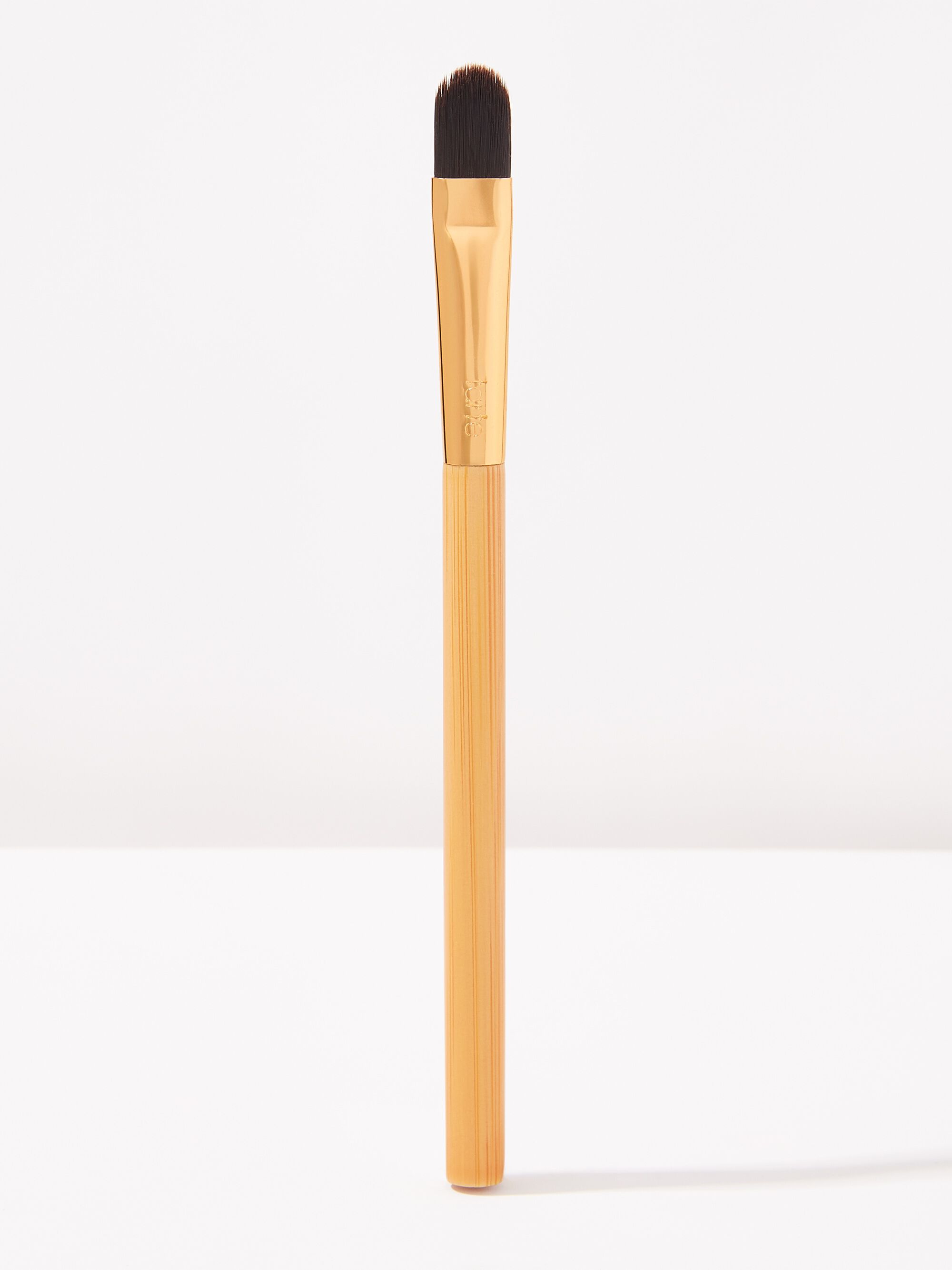 flat concealer brush image number null