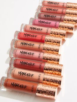 maneater™ blush & glow™ cheek plump image number null