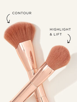 glamazon™ cheek brush image number null