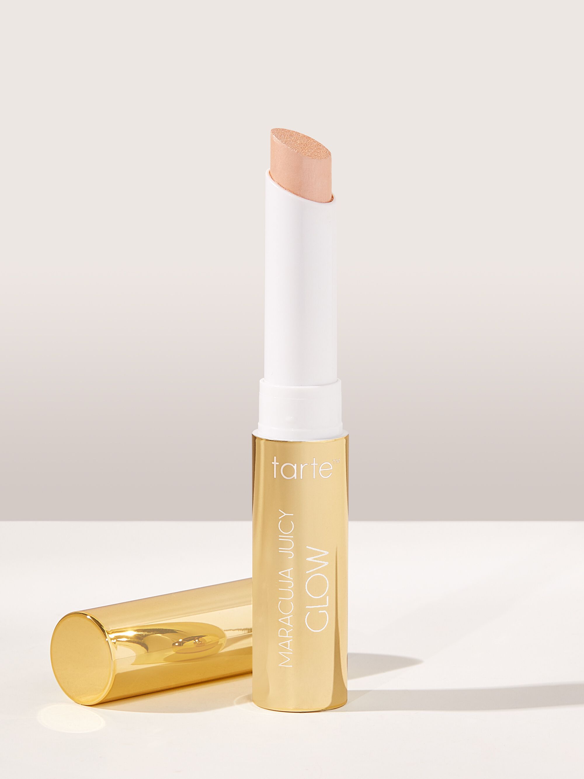 travel-size maracuja juicy glow highlight image number null