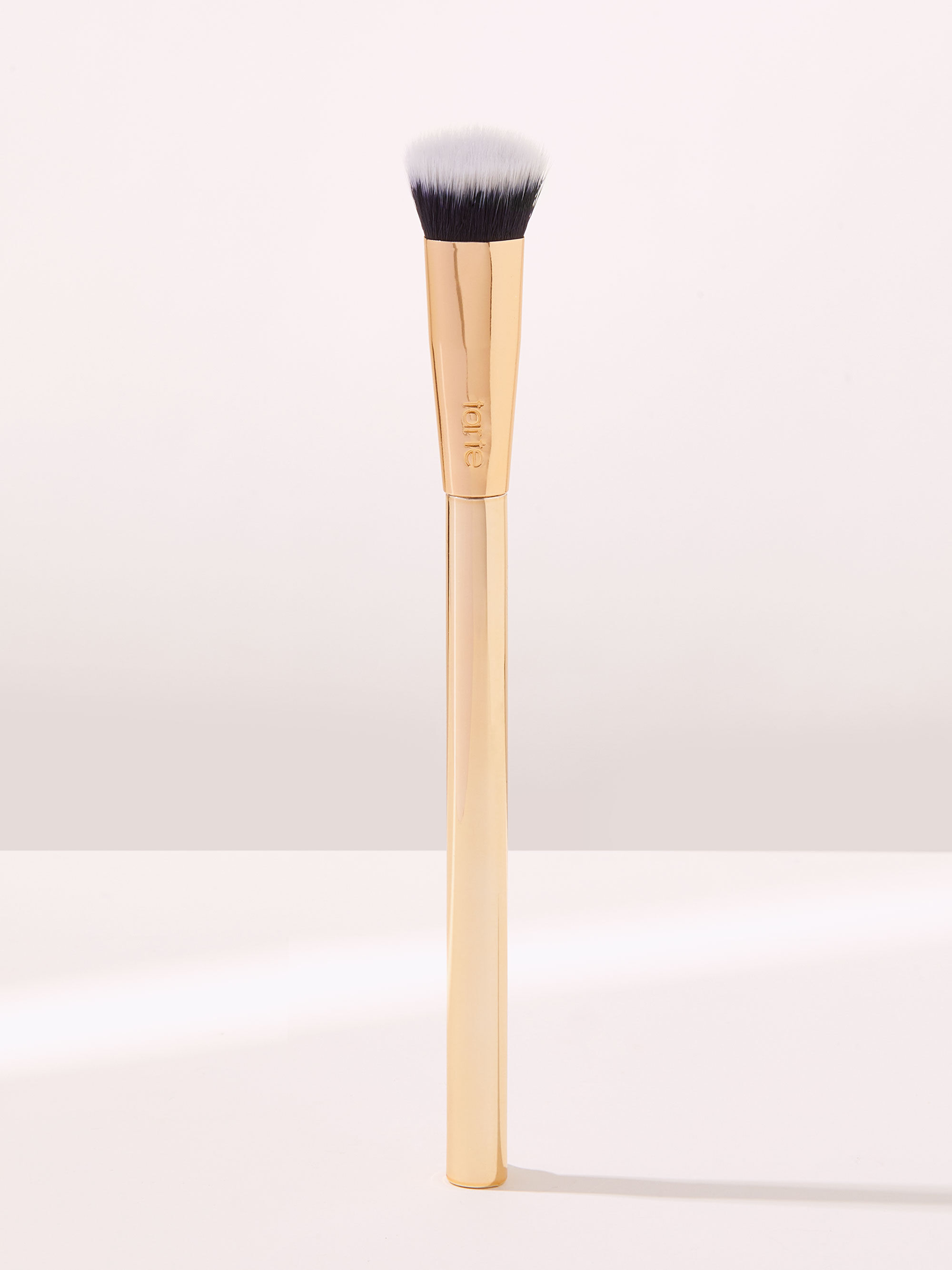 maracuja juicy concealer brush image number null