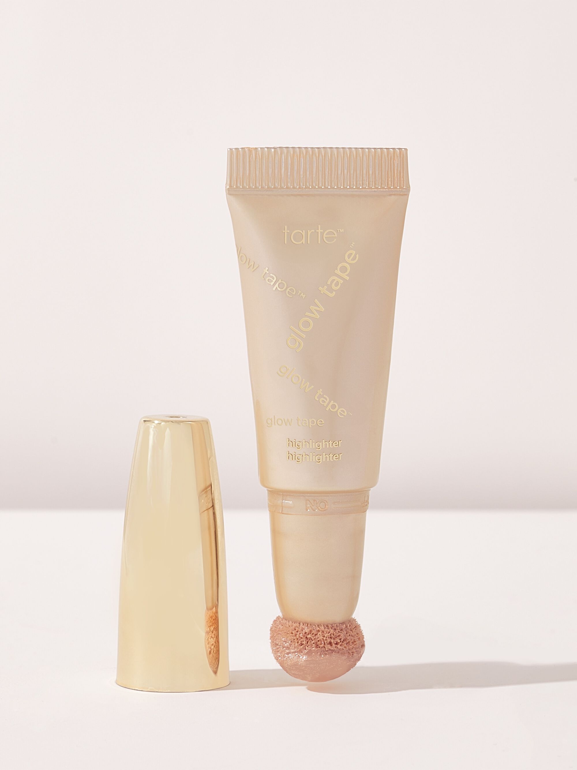 travel-size glow tape™ highlighter image number null