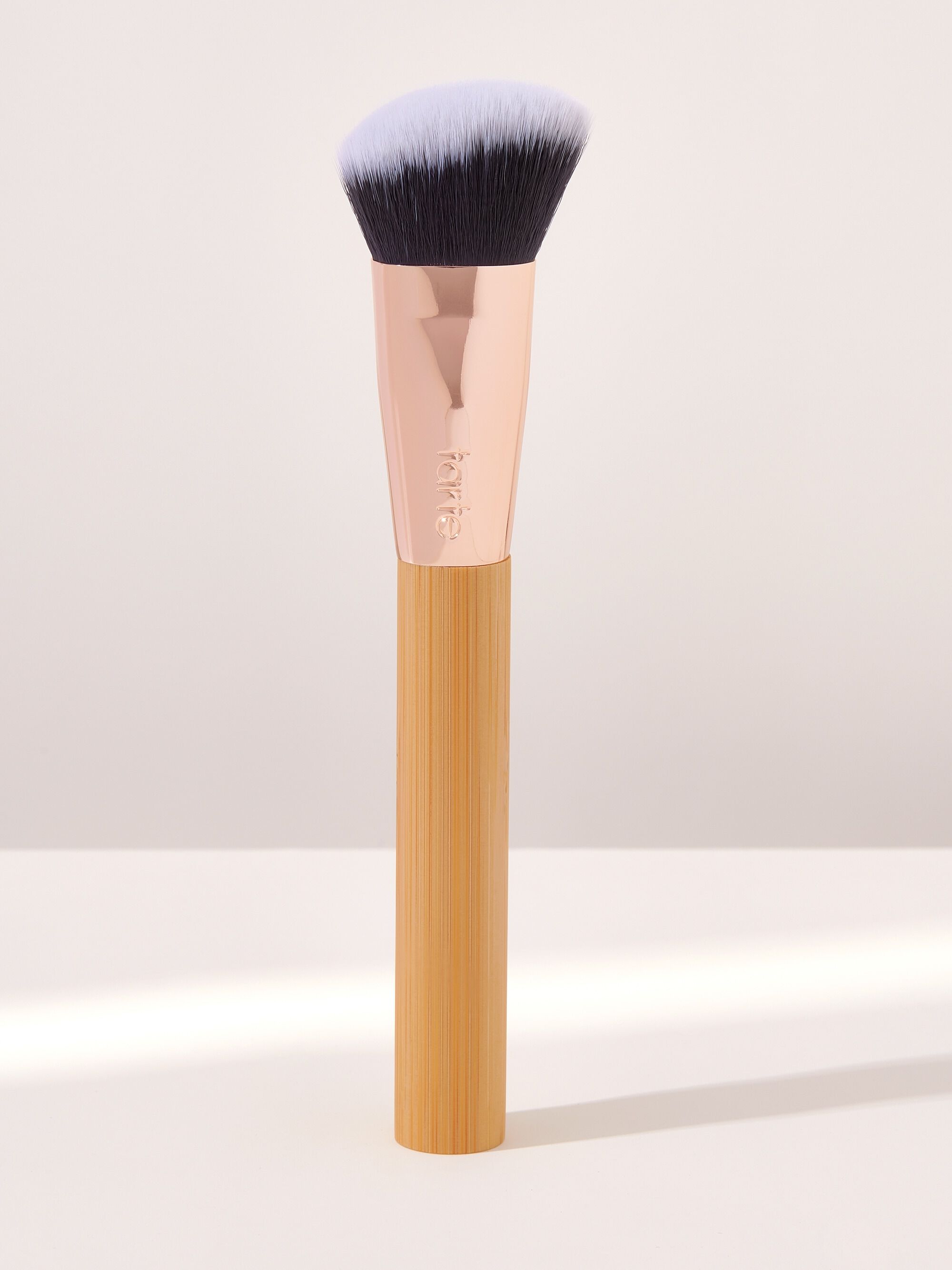 cream blush brush image number null