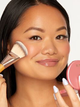 Amazonian clay 12-hour blush image number null