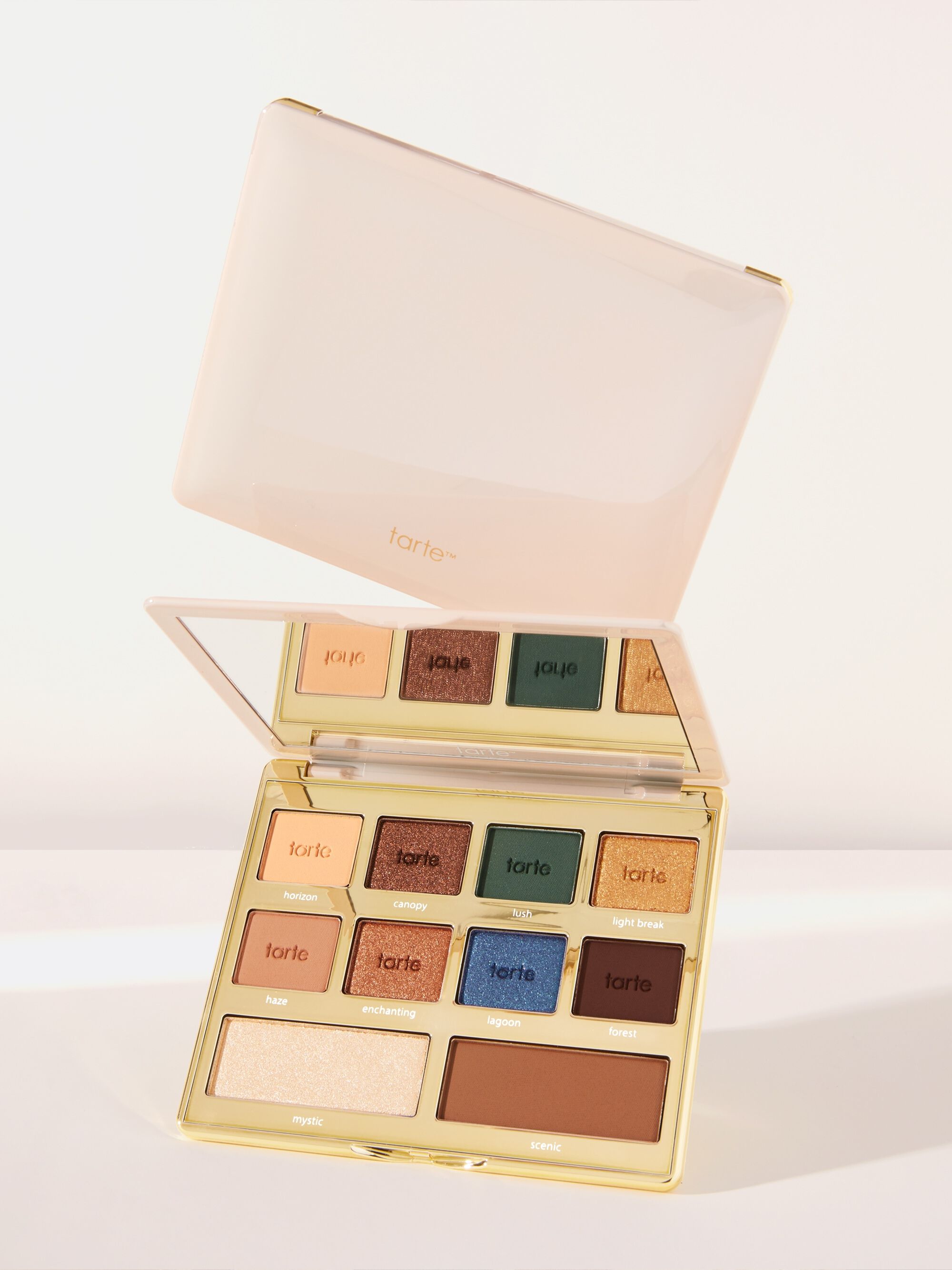 glamazon™ Amazonian clay eyeshadow palette image number null