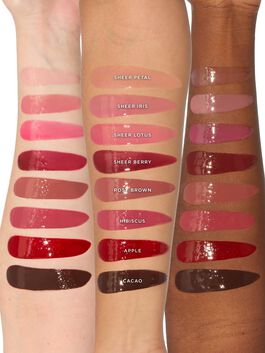 trending essentials trio image number null