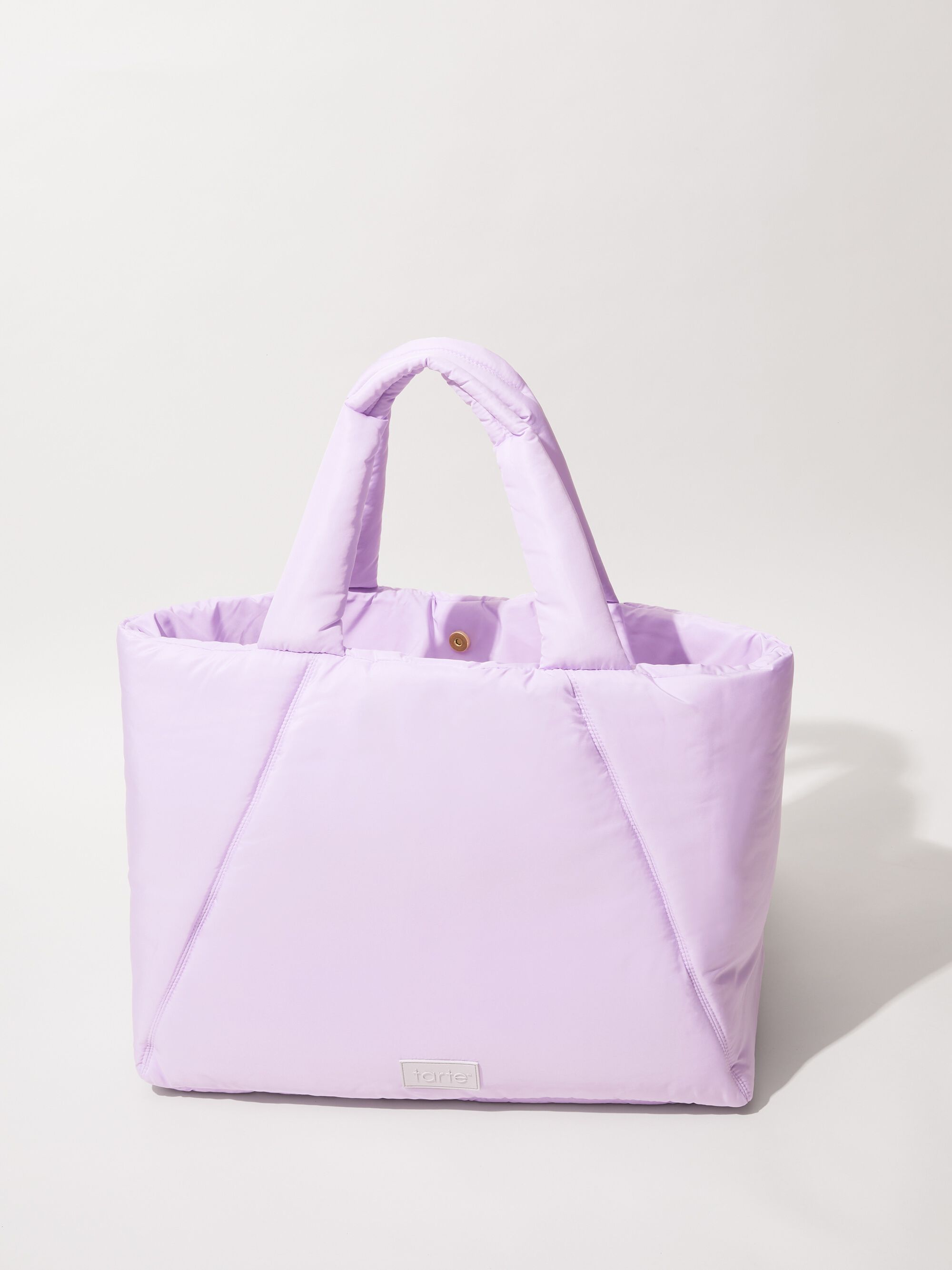 tarte™ puffy weekender tote bag image number null