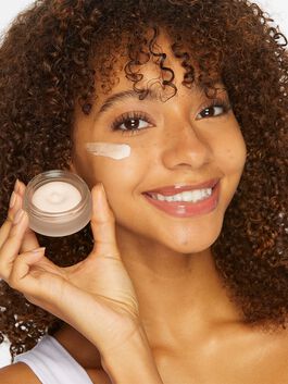 travel-size timeless™ smoothing primer image number null