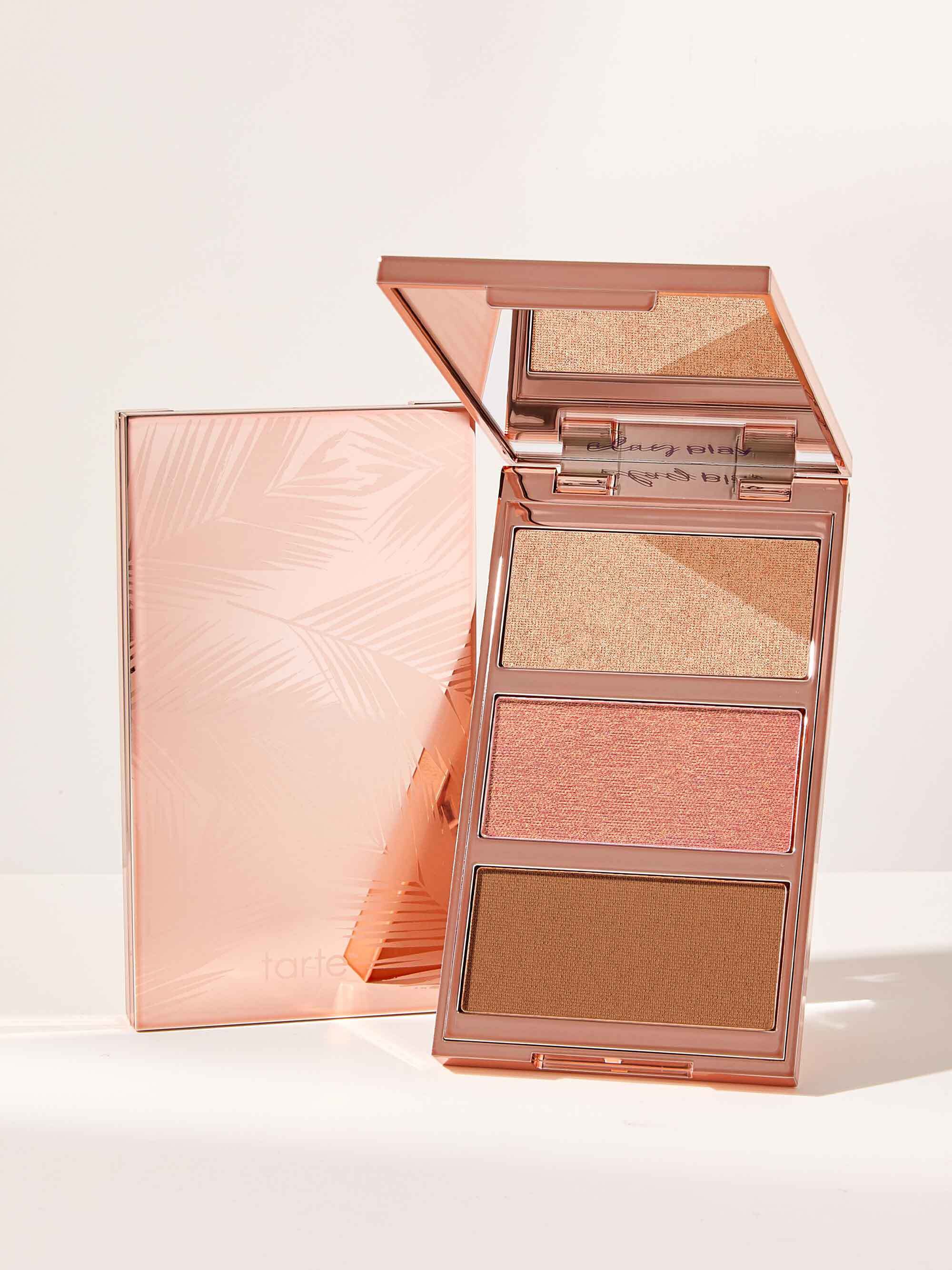 clay play to-go cheek palette image number null